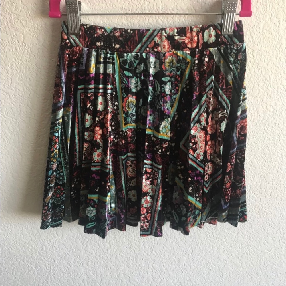art class Small Skirt